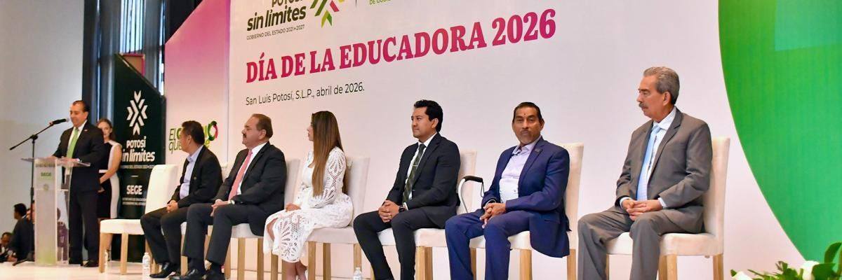 Reconocen a grandes educadoras potosinas