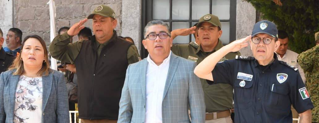 Asiste Navarro a toma de protesta de mando