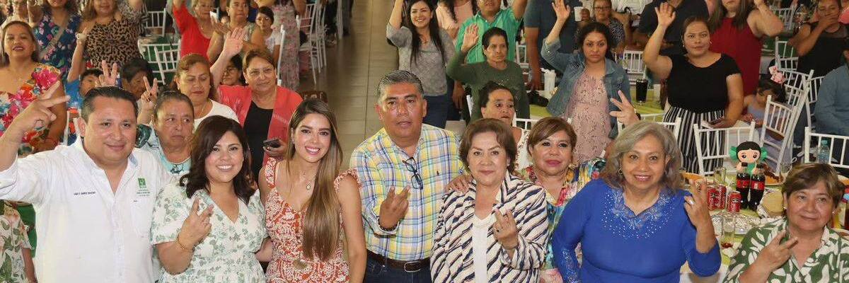 Celebra Ruth Glz. a mamas solendenses